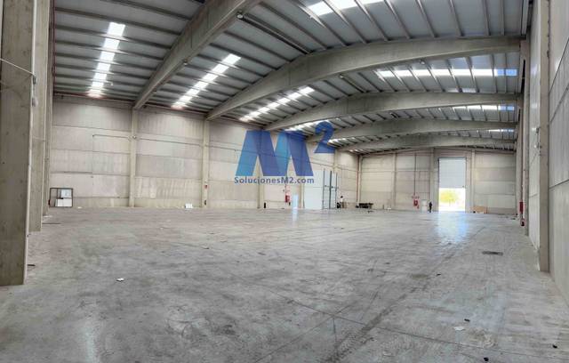 Nave industrial en Alquiler en Chiloeches