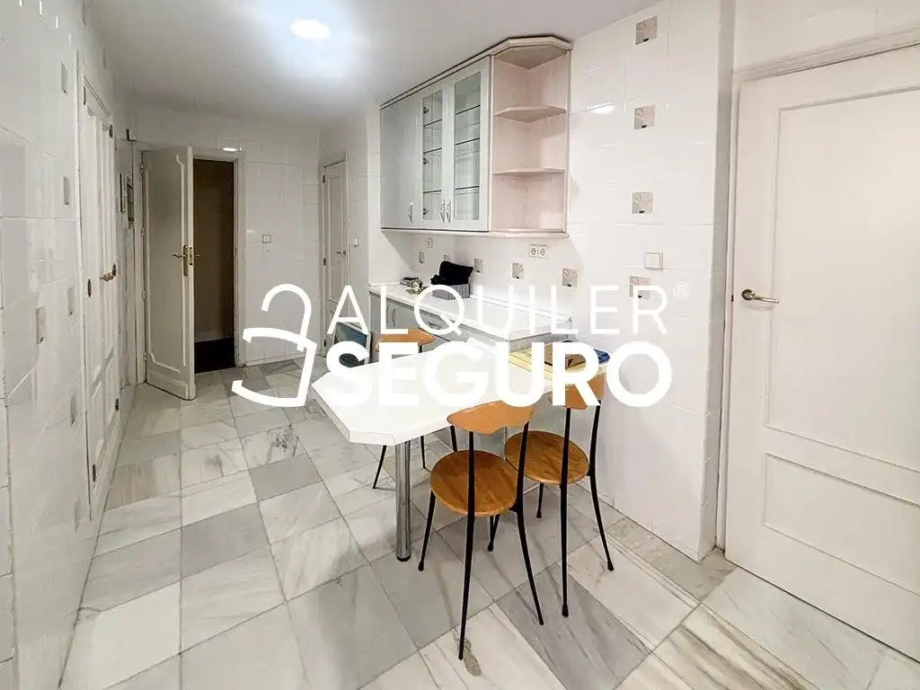 Piso con ascensor en alquiler en de Guzmán el Bueno, imagen 18