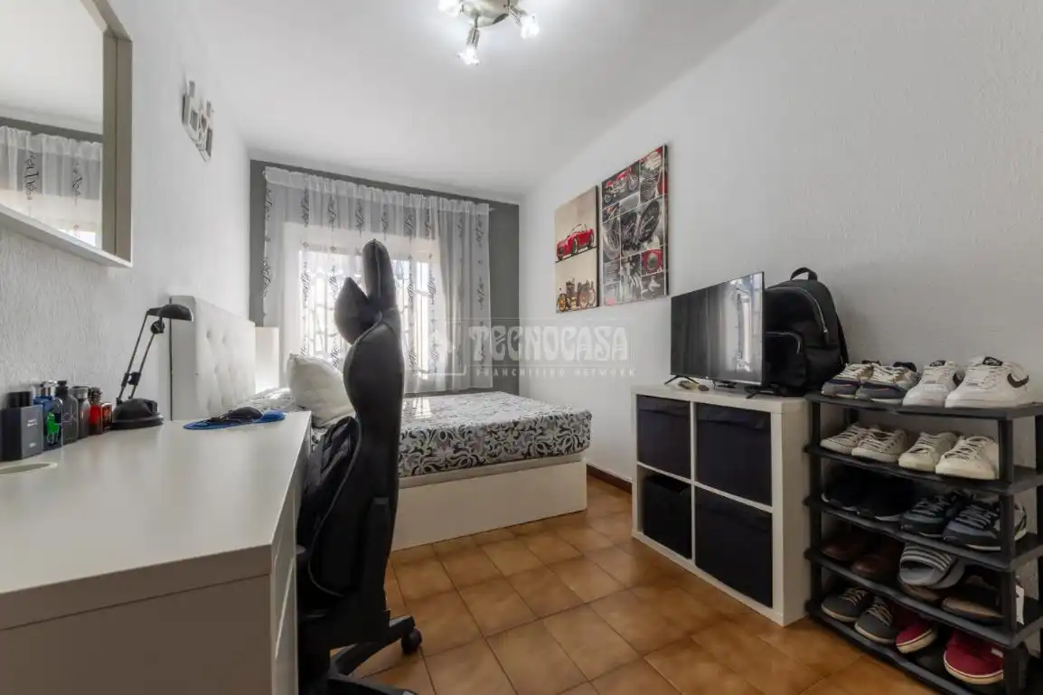 Piso en venta en Calle Amposta, Torreforta
