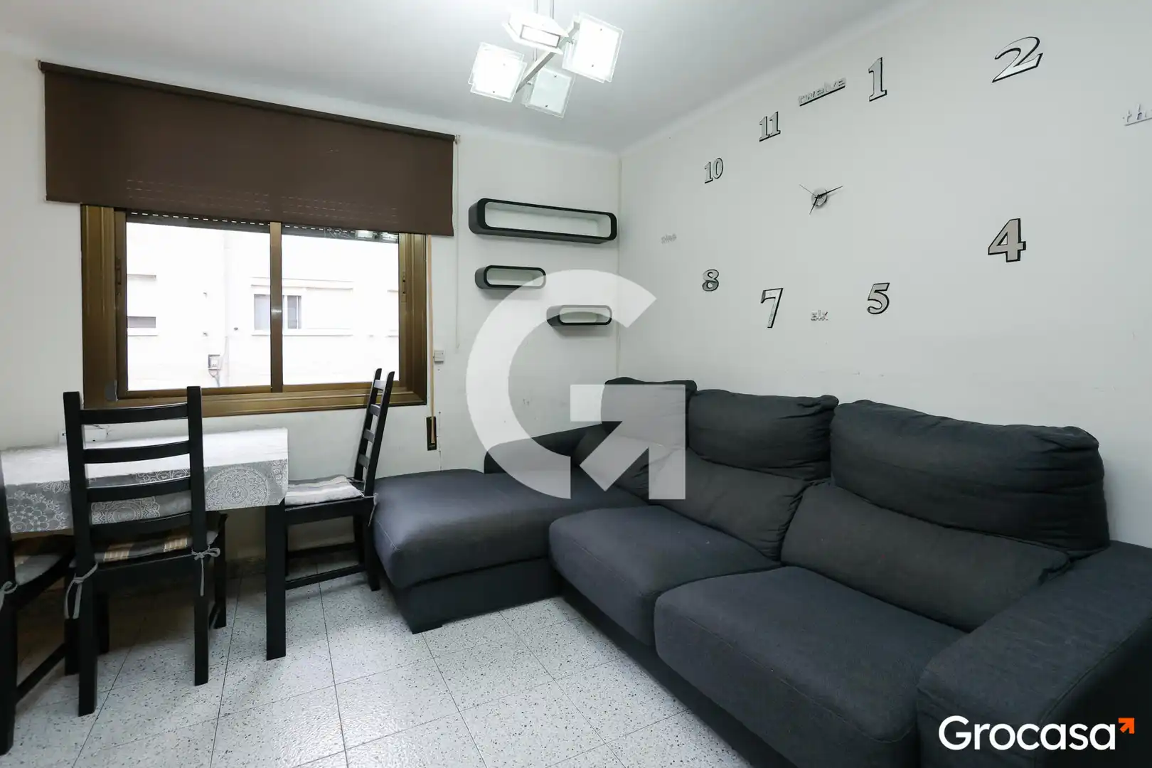 Sala d'estar de Pis en venda en Sant Boi de Llobregat amb Aire condicionat, Jardí privat i Forn