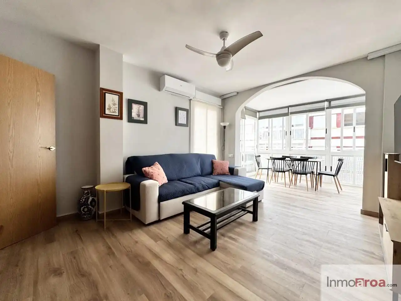 Wohnzimmer von Wohnung zur Miete in Benicasim / Benicàssim mit Klimaanlage, Heizung und Terrasse