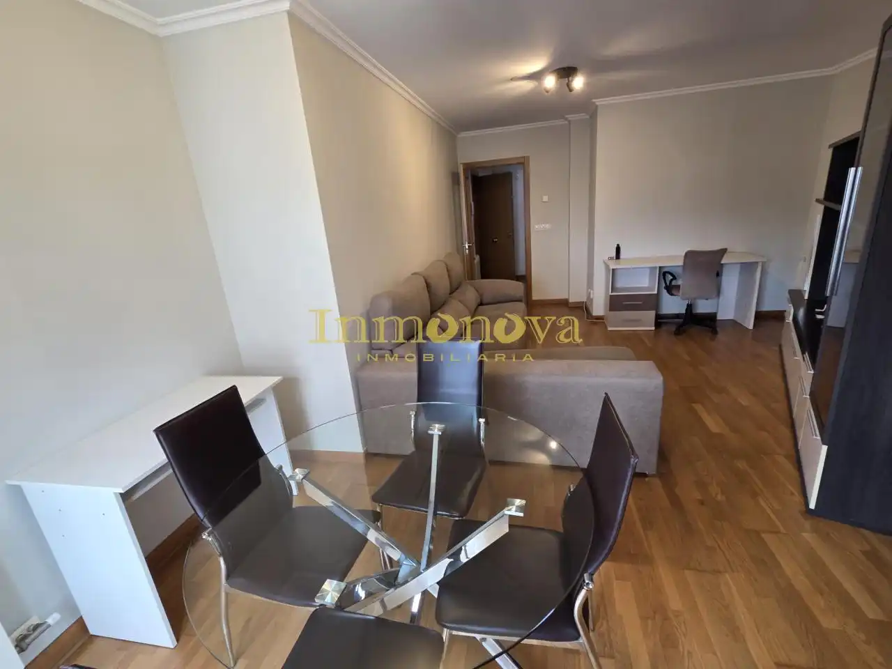 Sala de estar de Piso en venta en O Porriño   con Calefacción, Trastero y Amueblado