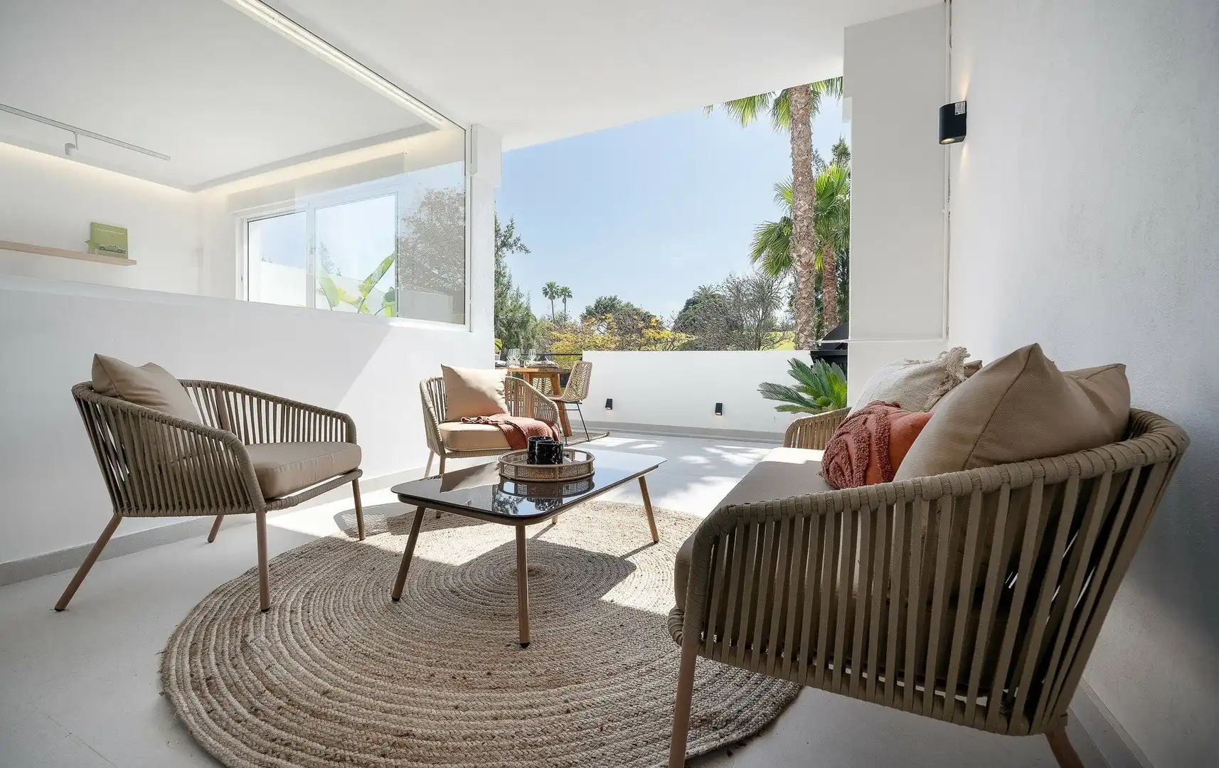 Terraza de Planta baja en venta en Benahavís con Aire acondicionado, Calefacción y Jardín privado