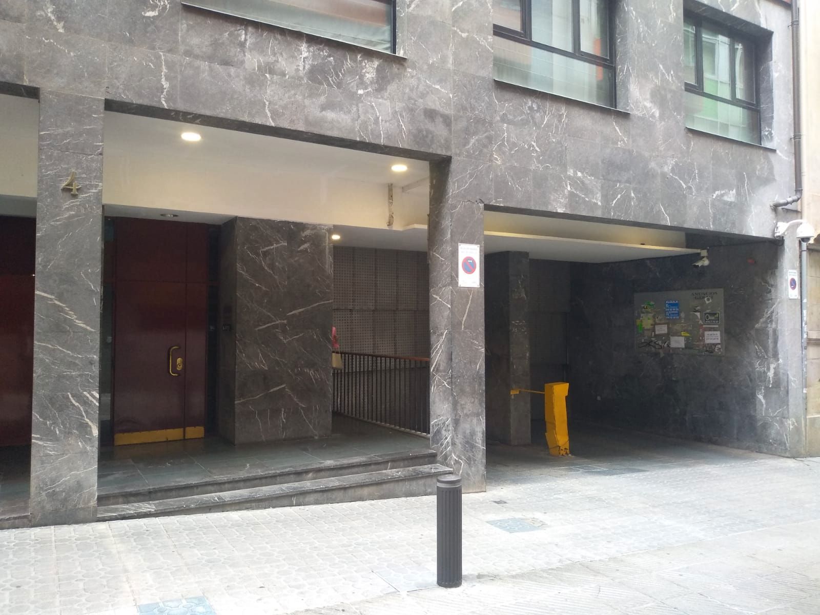 Garage to rent in Bilbao 