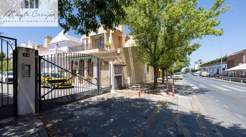Foto 3 de Casa adosada en venta en Carretera de Huetor Vega, Camino de los Neveros - Serrallo, Granada Capital