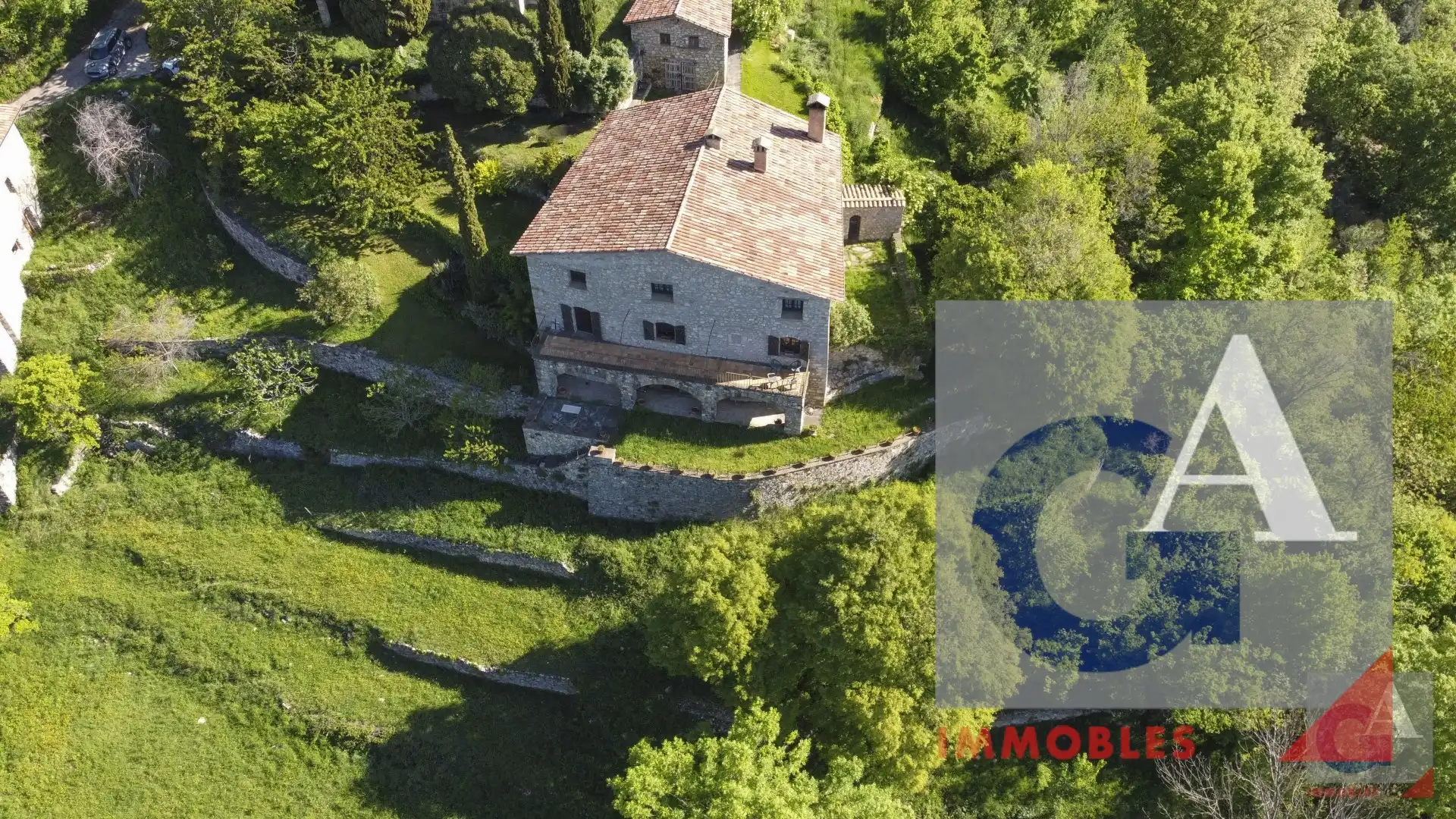 Country homes for sale in Montagut i Oix