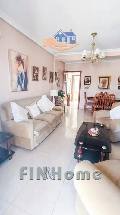 Sala de estar de Piso en venta en Sevilla con Amueblado