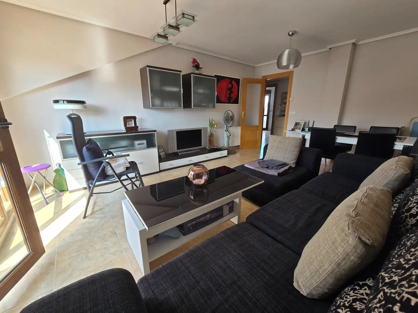 Sala de estar de Ático en venta en Bareyo con Calefacción, Terraza y Amueblado