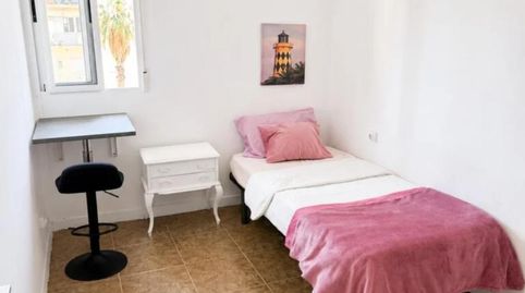 Foto 2 de Habitació a La Malva-rosa, Valencia Capital