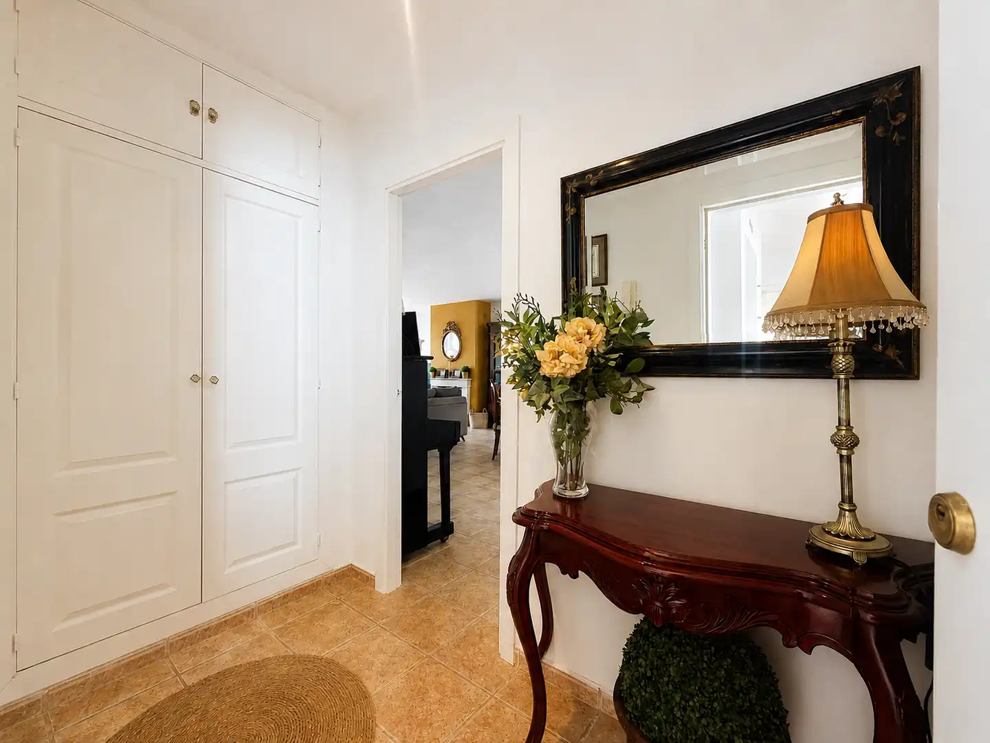 Ground floor with terrace for sale in La Alcaidesa, imagen 35