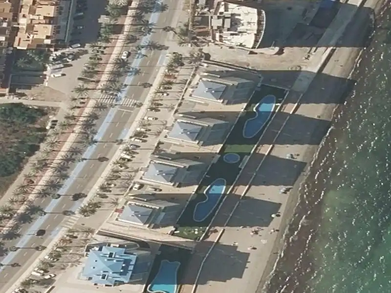 Piscina de Pis en venda en La Manga del Mar Menor