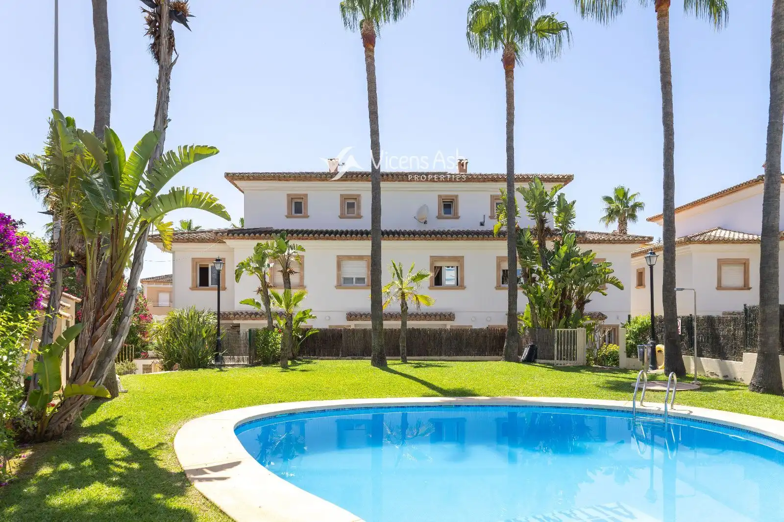 Jardí de Casa adosada en venda en Jávea / Xàbia amb Calefacció, Piscina i Piscina comunitària