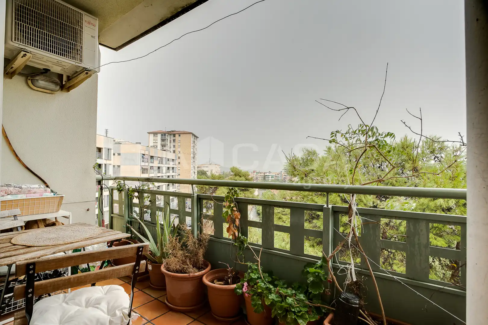 Terraza de Piso en venta en Can Tintorer - Can Tries