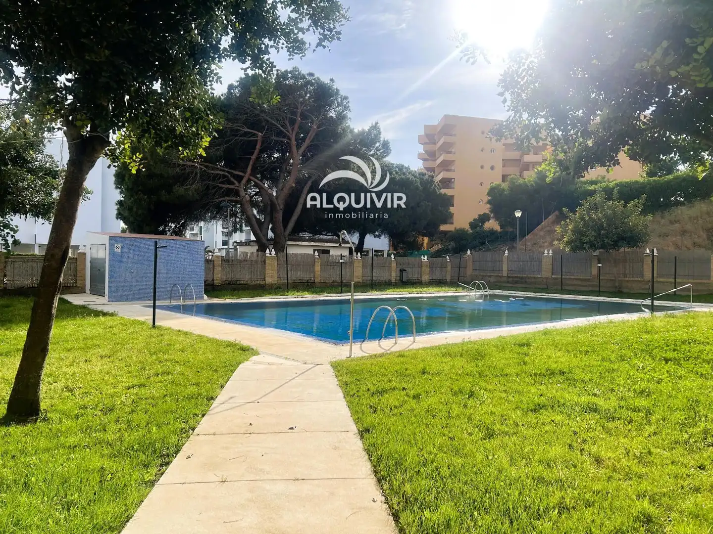 Schwimmbecken von Wohnung zum Verkauf in Almonte mit Klimaanlage, Terrasse und Abstellraum
