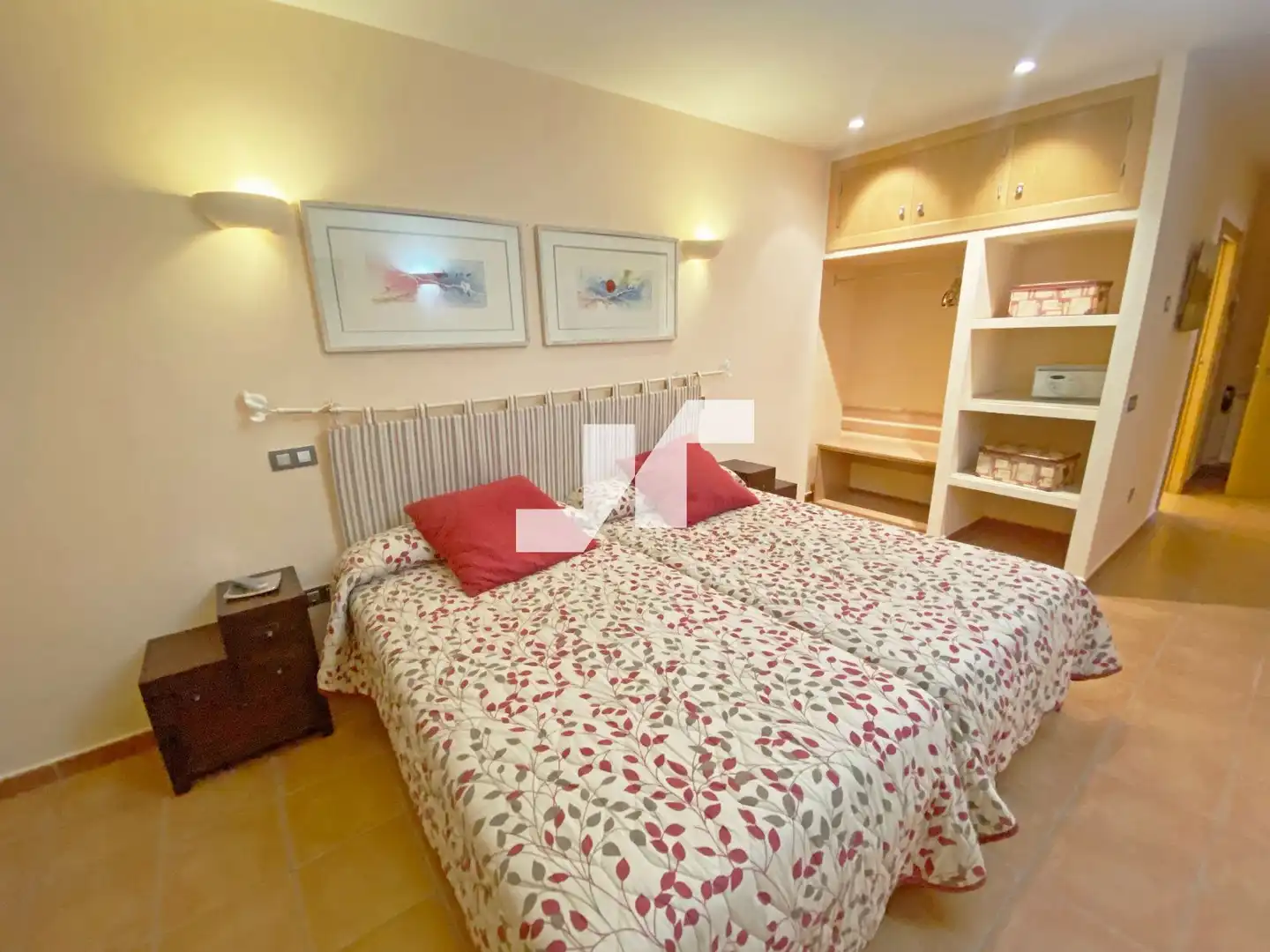 Habitación de Edificio en venta en Orea