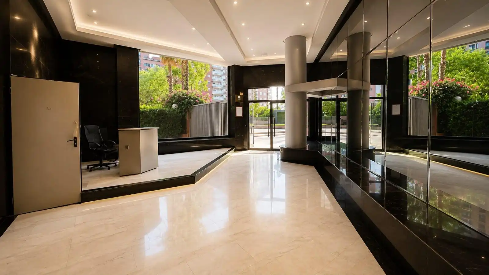 Piso en venta en Valencia con Aire acondicionado, Calefacción y Jardín privado