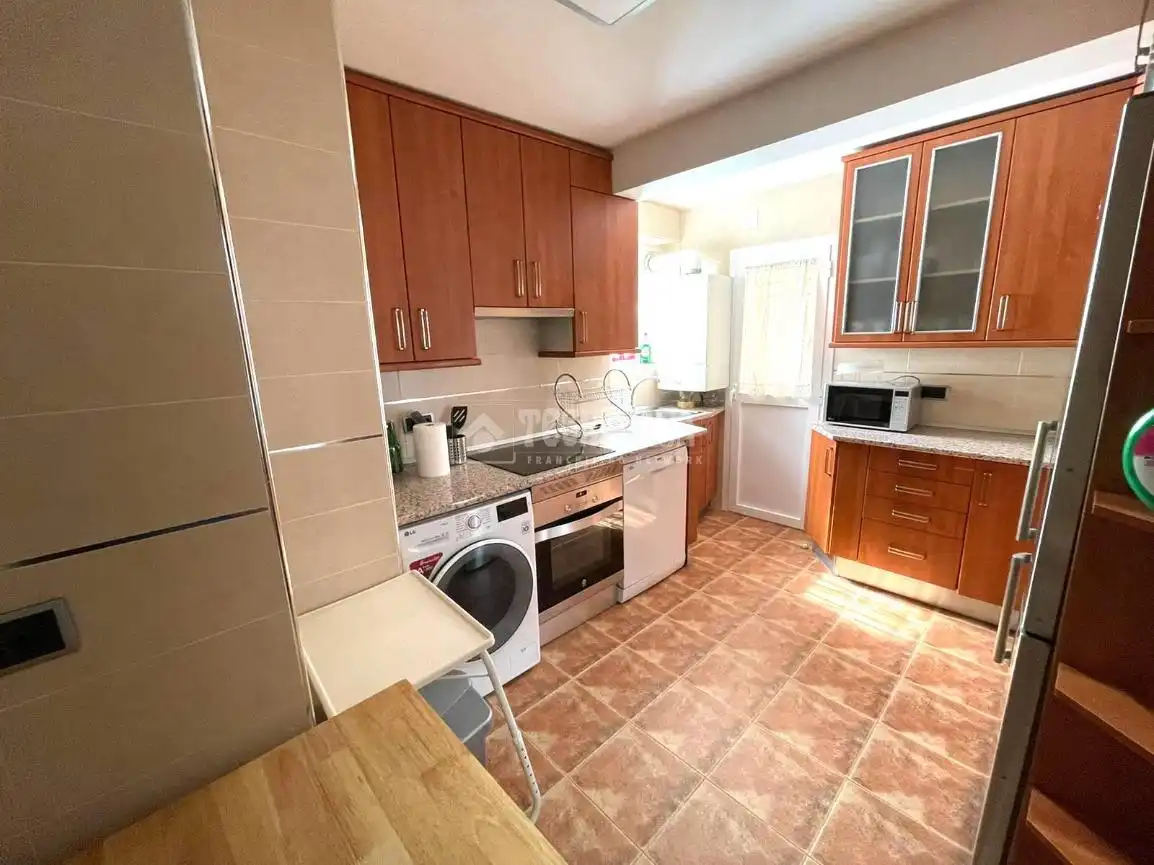 Cocina de Piso en venta en Madrid con Calefacción