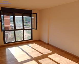 Dormitori de Dúplex en venda en Fuenmayor amb Balcó