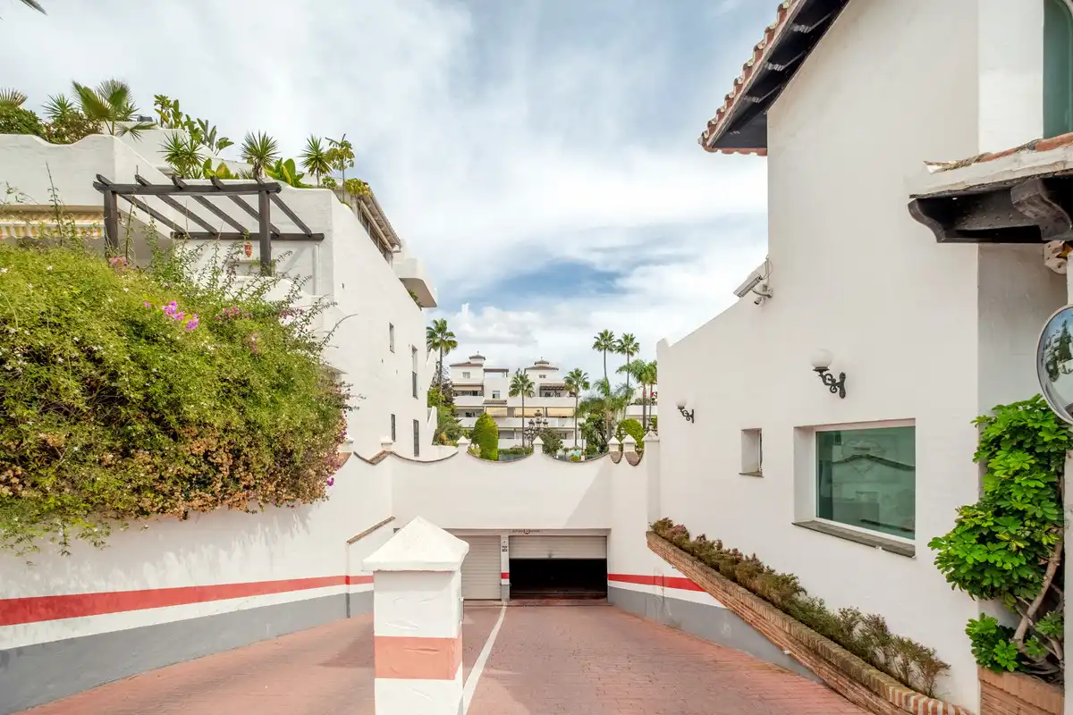 Vista exterior de Piso en venta en Marbella con Aire acondicionado y Terraza