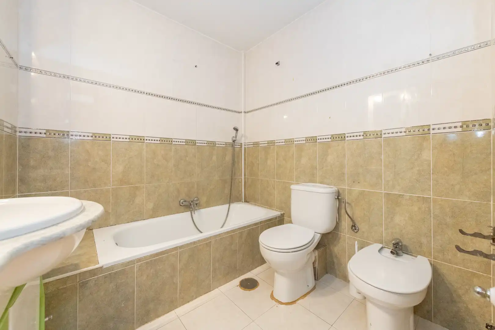 Bathroom of Flat for sale in Fuenlabrada  with Terrace