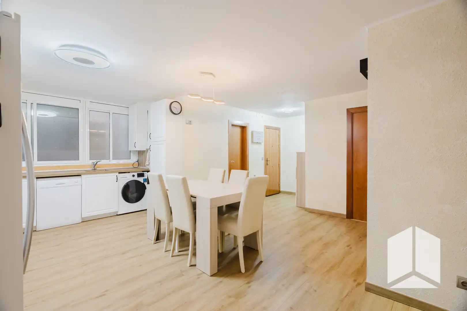 Piso con terraza en venta en Carrer de Viriat, imagen 3