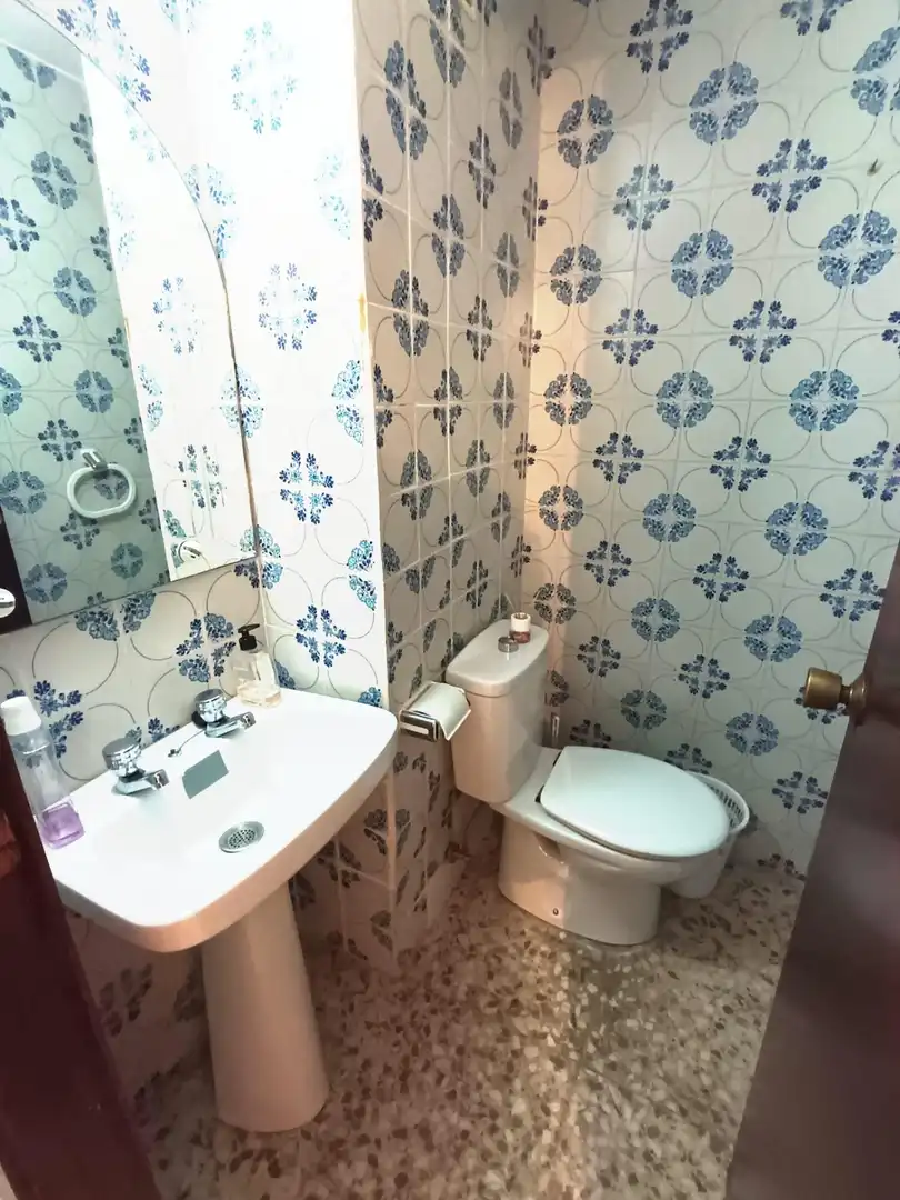 Bathroom of Flat for sale in Córdoba  with Air Conditioner and Balcony