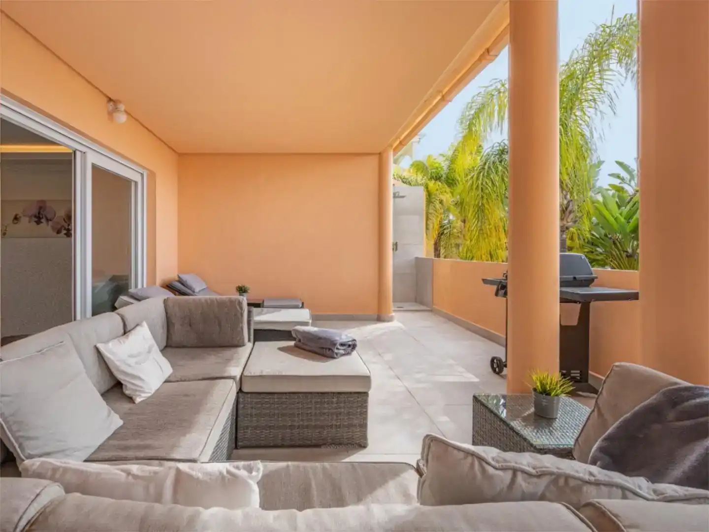 Terrassa de Apartament de lloguer en Marbella amb Aire condicionat, Piscina i Balcó