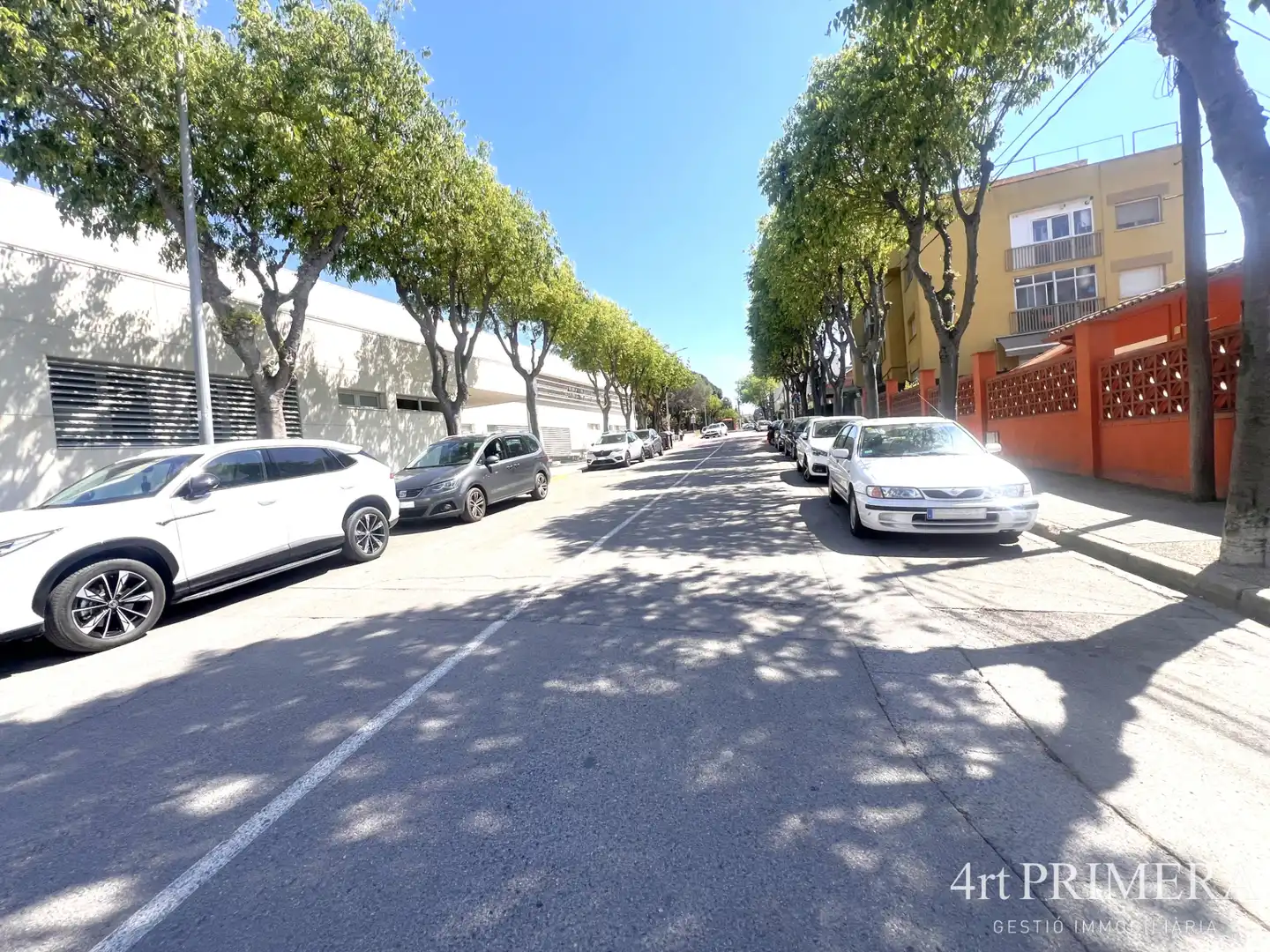 Vista exterior de Pis en venda en Parets del Vallès amb Calefacció, Moblat i Balcó
