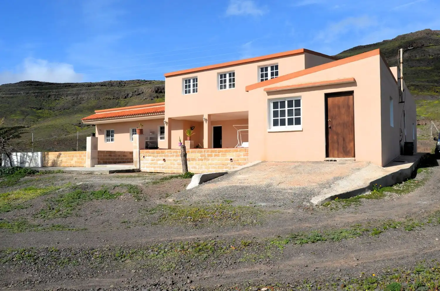Vista exterior de Casa o xalet en venda en Tuineje amb Aire condicionat, Jardí privat i Terrassa