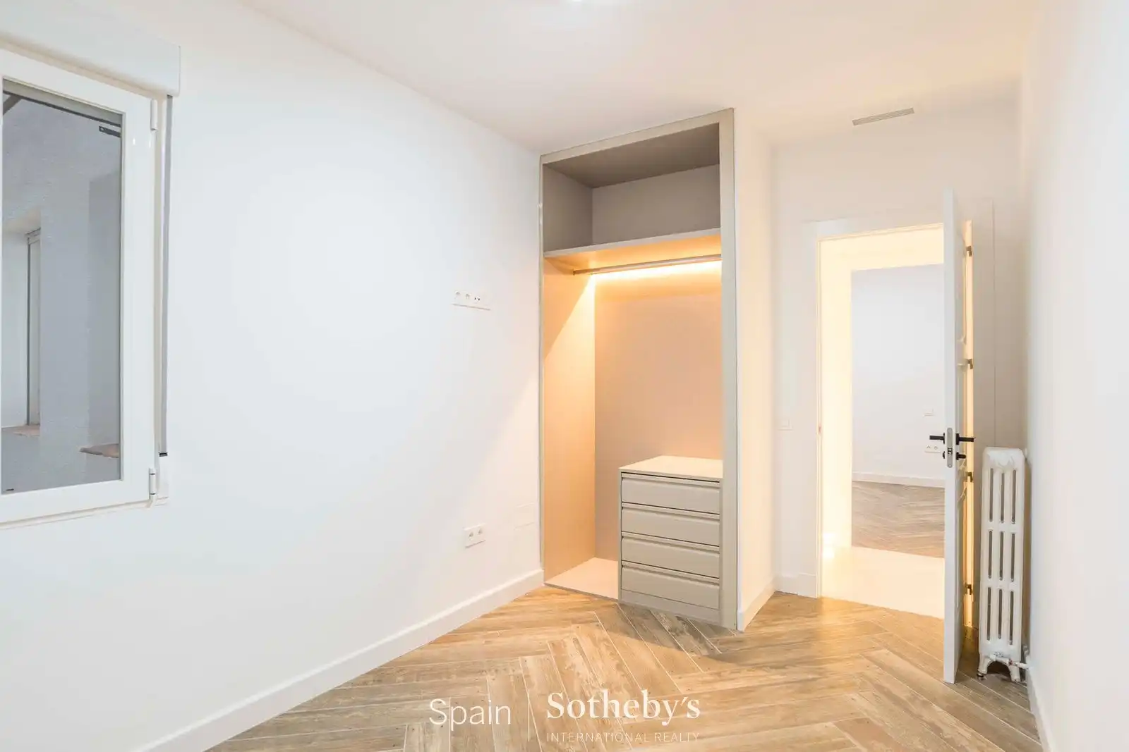 Apartments for sale in Calle de Benito Gutiérrez, Argüelles