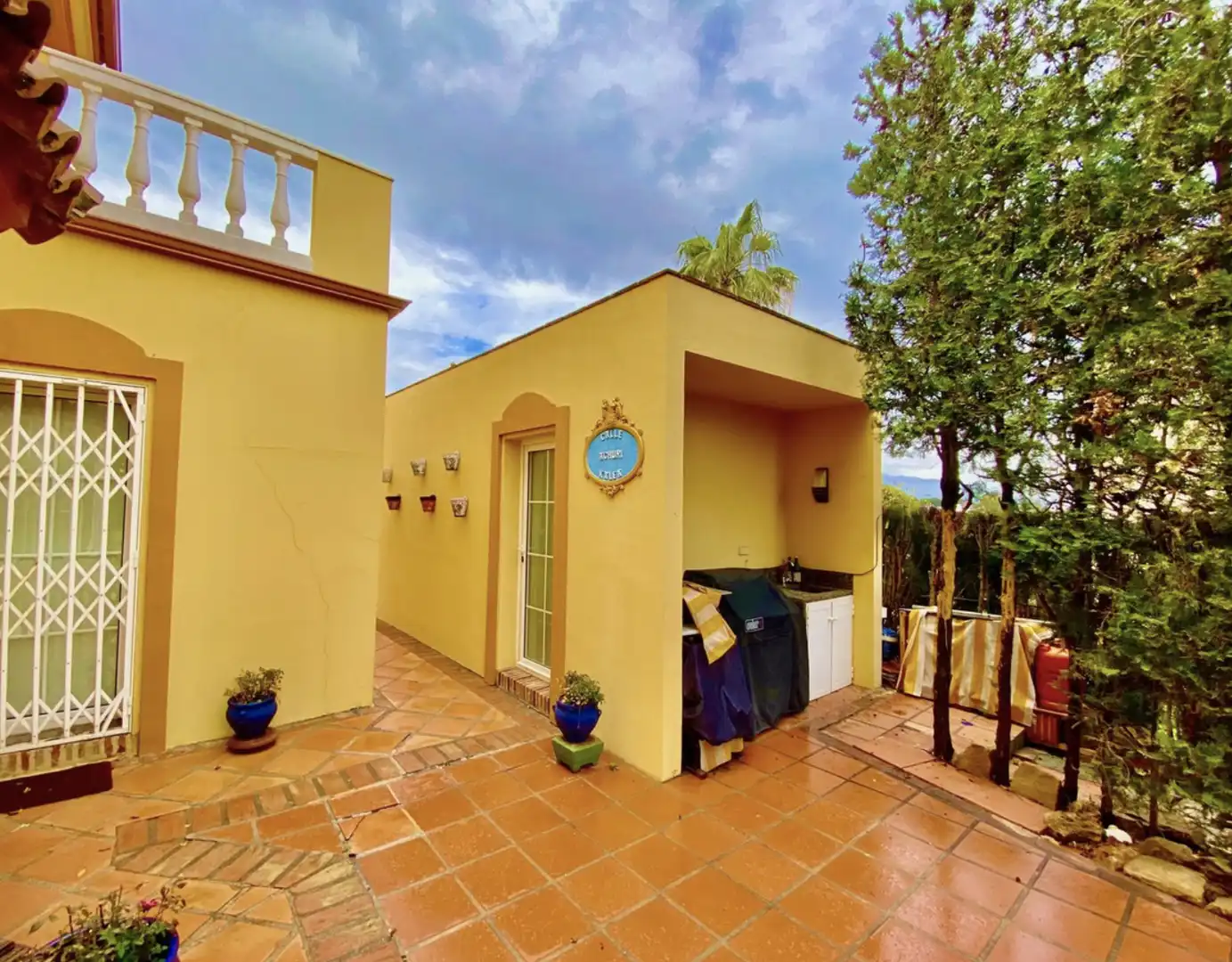 Terrassa de Casa o xalet en venda en Estepona amb Aire condicionat, Calefacció i Jardí privat