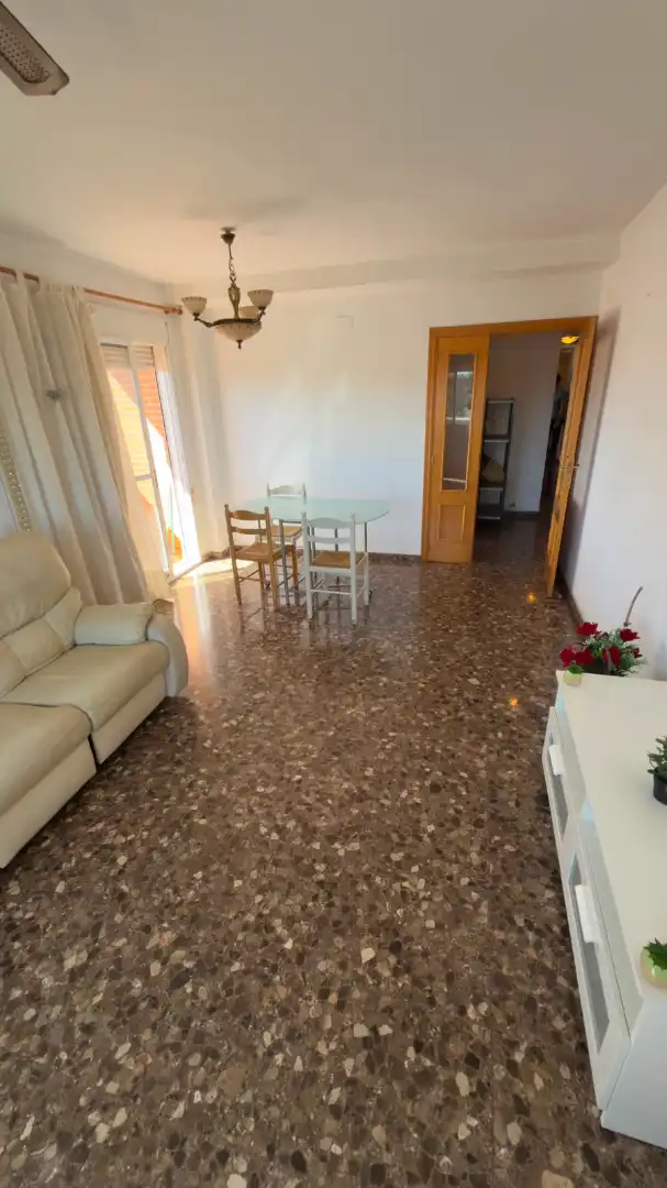 Dining room of Flat for rent in Burjassot  with Furnished, Oven and Washing machine