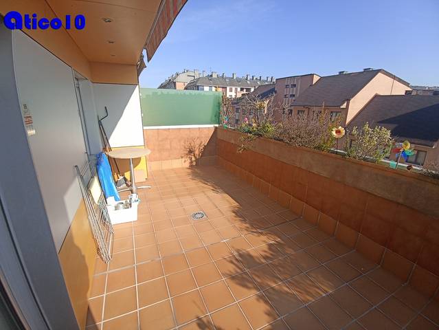 Ático en Venta en Calle Pravia en La Florida