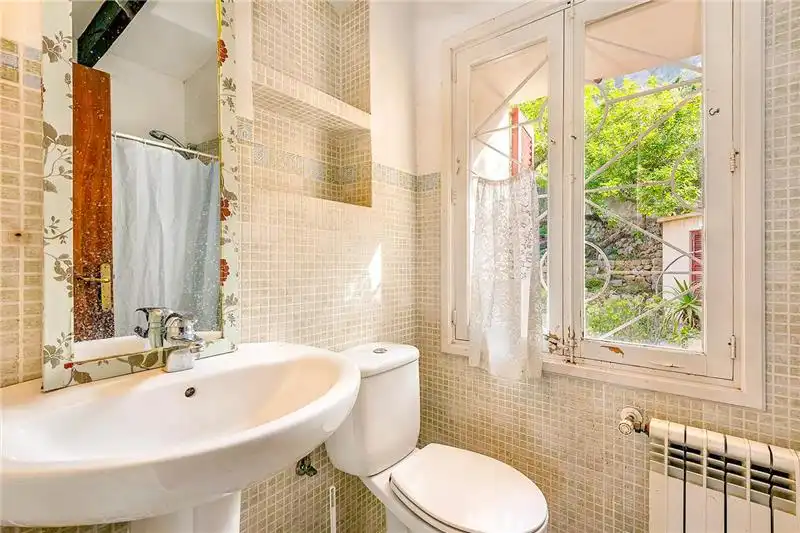 Bathroom of Houses for sale in Deià  with Heating, Private garden and Terrace