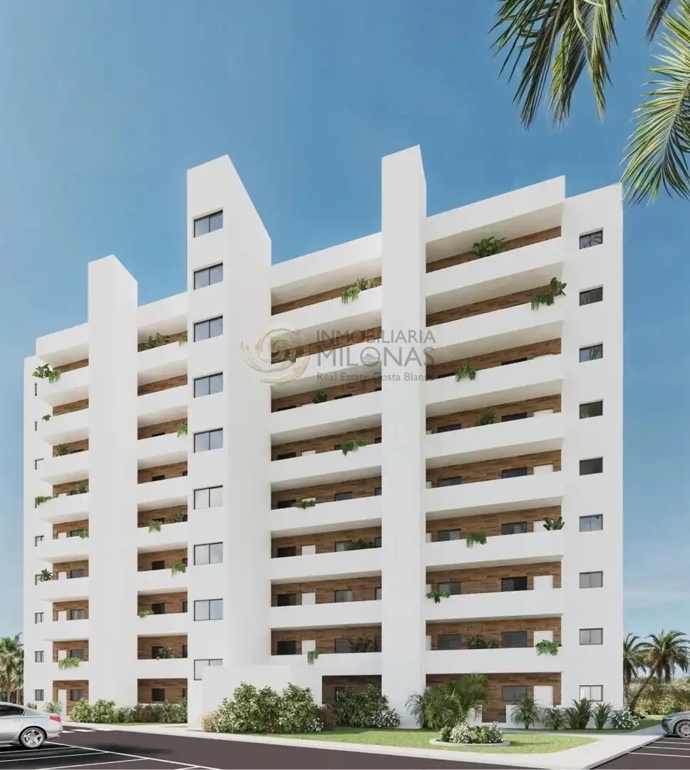 Apartamento con piscina en venta en Avenida MESTRAL, imagen 3