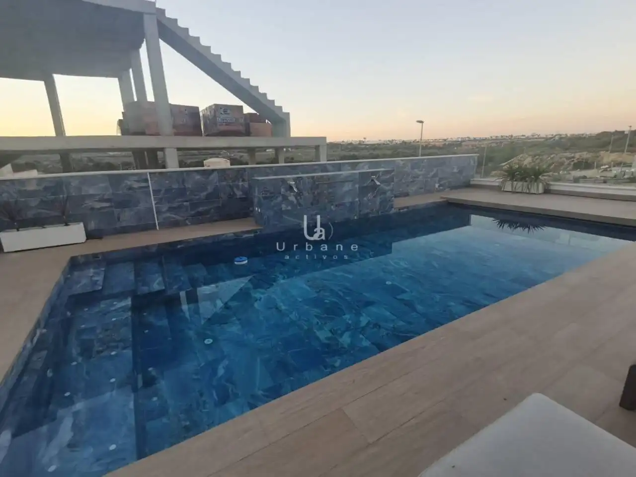 Xalet amb piscina en venda a Calle Wenceslao Fernández Flores, imagen 4