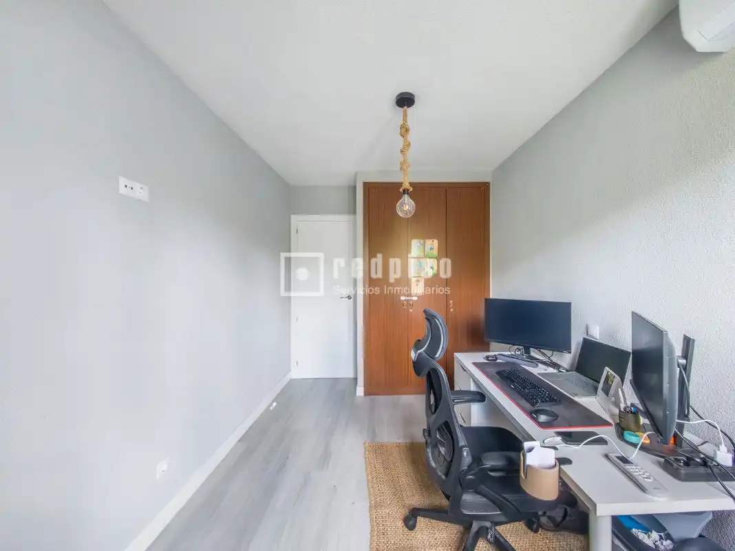 Habitación de Piso en venta en Rivas-Vaciamadrid con Aire acondicionado, Calefacción y Jardín privado