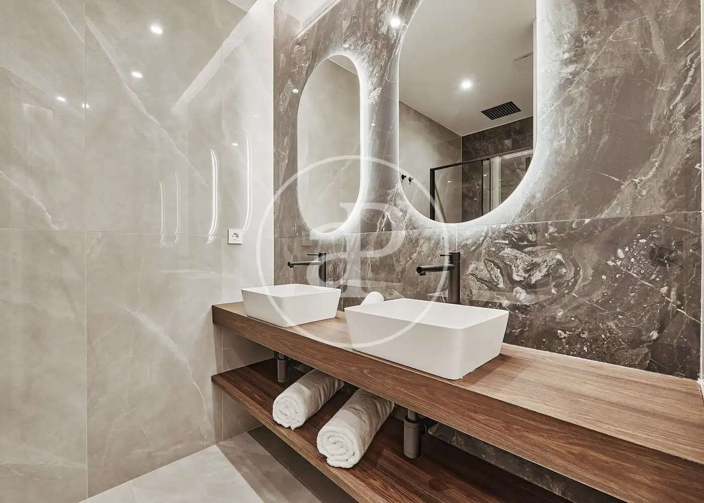 Baño de Piso en venta en Madrid con Calefacción y Amueblado