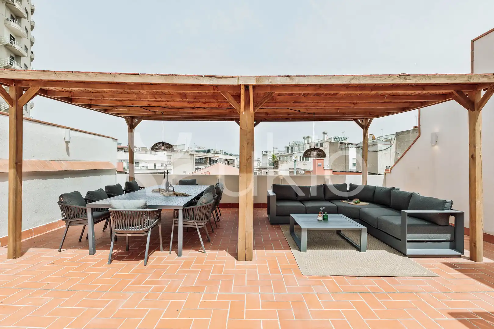 Terrasse von Dachboden zur Miete in Barcelona mit Klimaanlage, Heizung und Terrasse