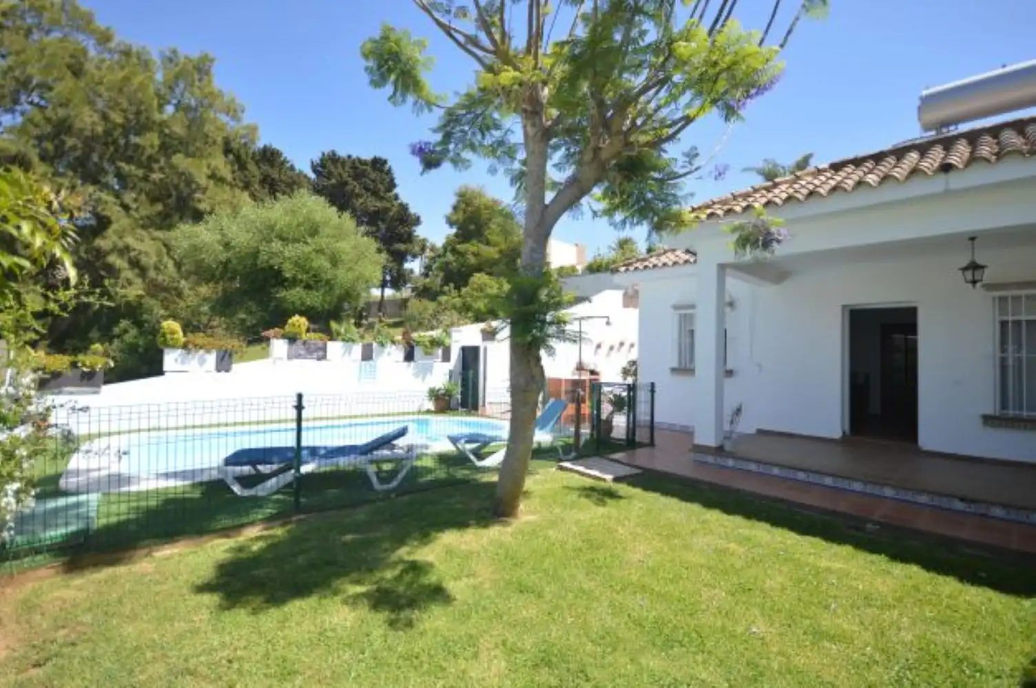 Jardín de Casa adosada de alquiler en Conil de la Frontera con Aire acondicionado, Jardín privado y Terraza