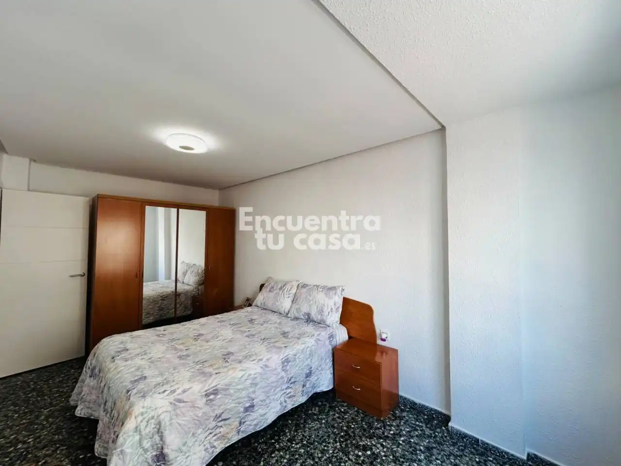 Habitación de Piso en venta en Alicante / Alacant con Balcón