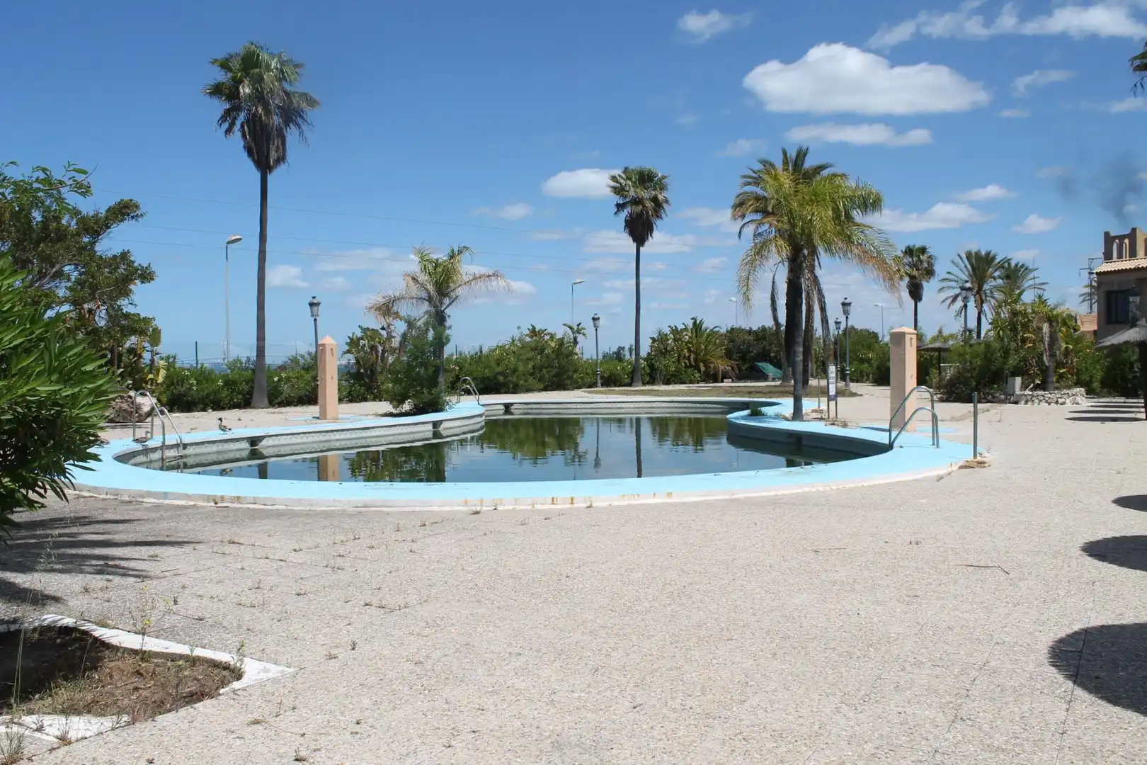 Piscina de Estudio en venta en San Fernando con Aire acondicionado, Terraza y Amueblado