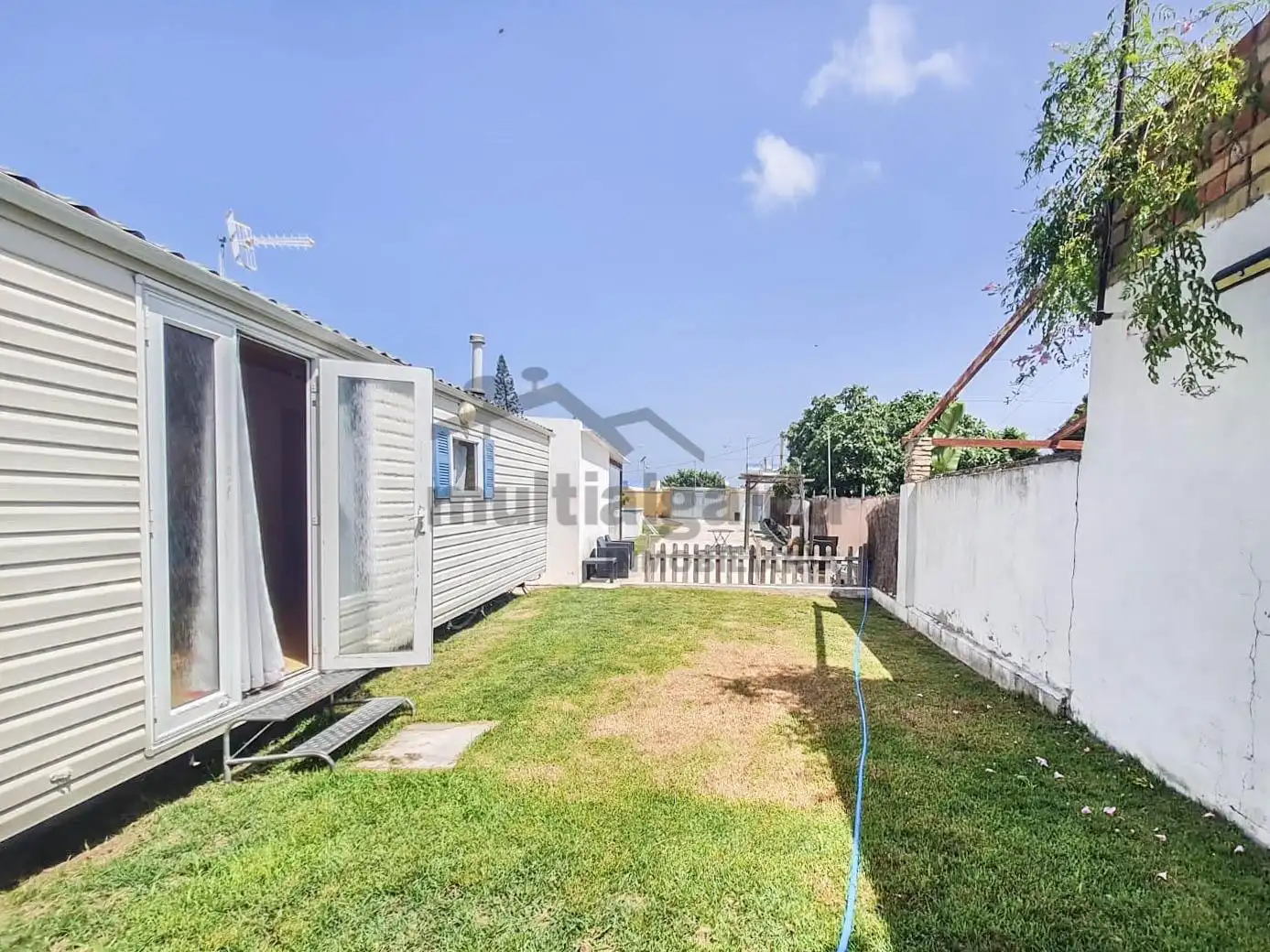 Vista exterior de Finca rústica en venta en Chipiona con Trastero y Piscina
