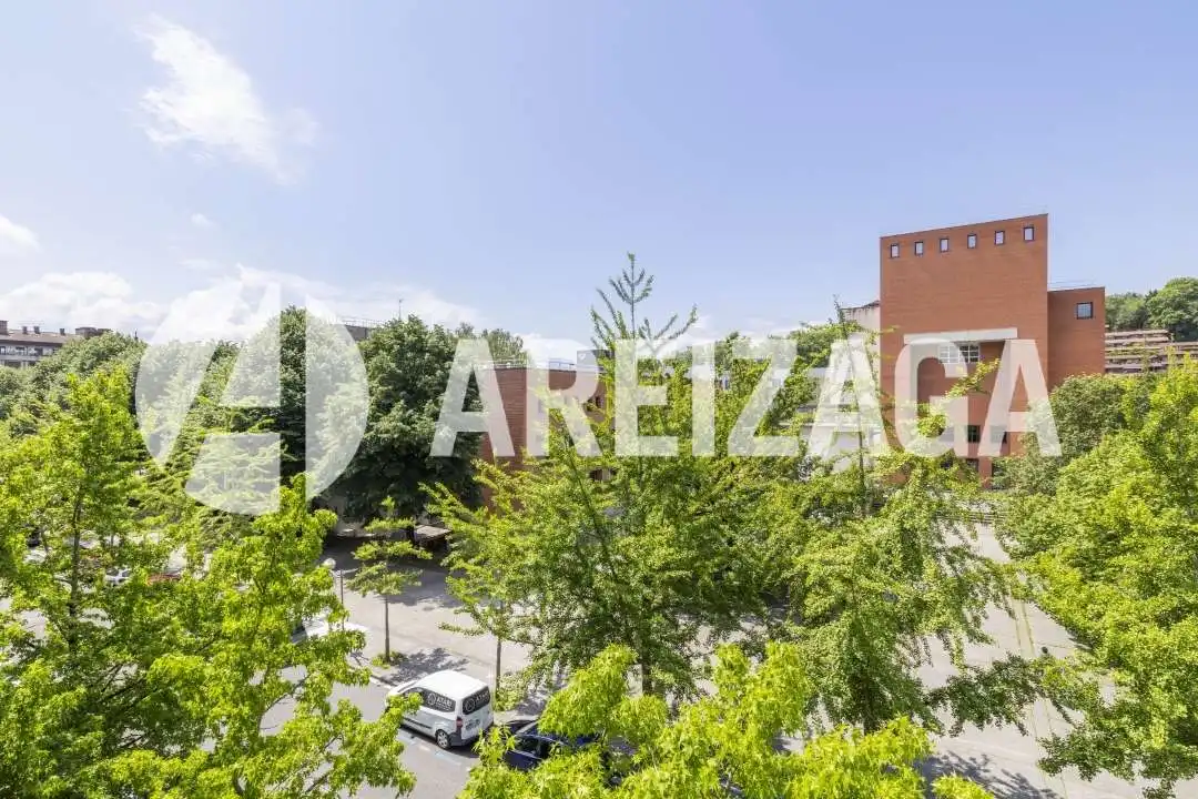 Exterior view of Flat for sale in Donostia - San Sebastián   with Heating, Terrace and Storage room