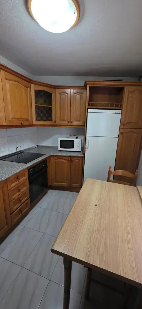 Cuina de Pis en venda en Guijuelo amb Calefacció i Moblat