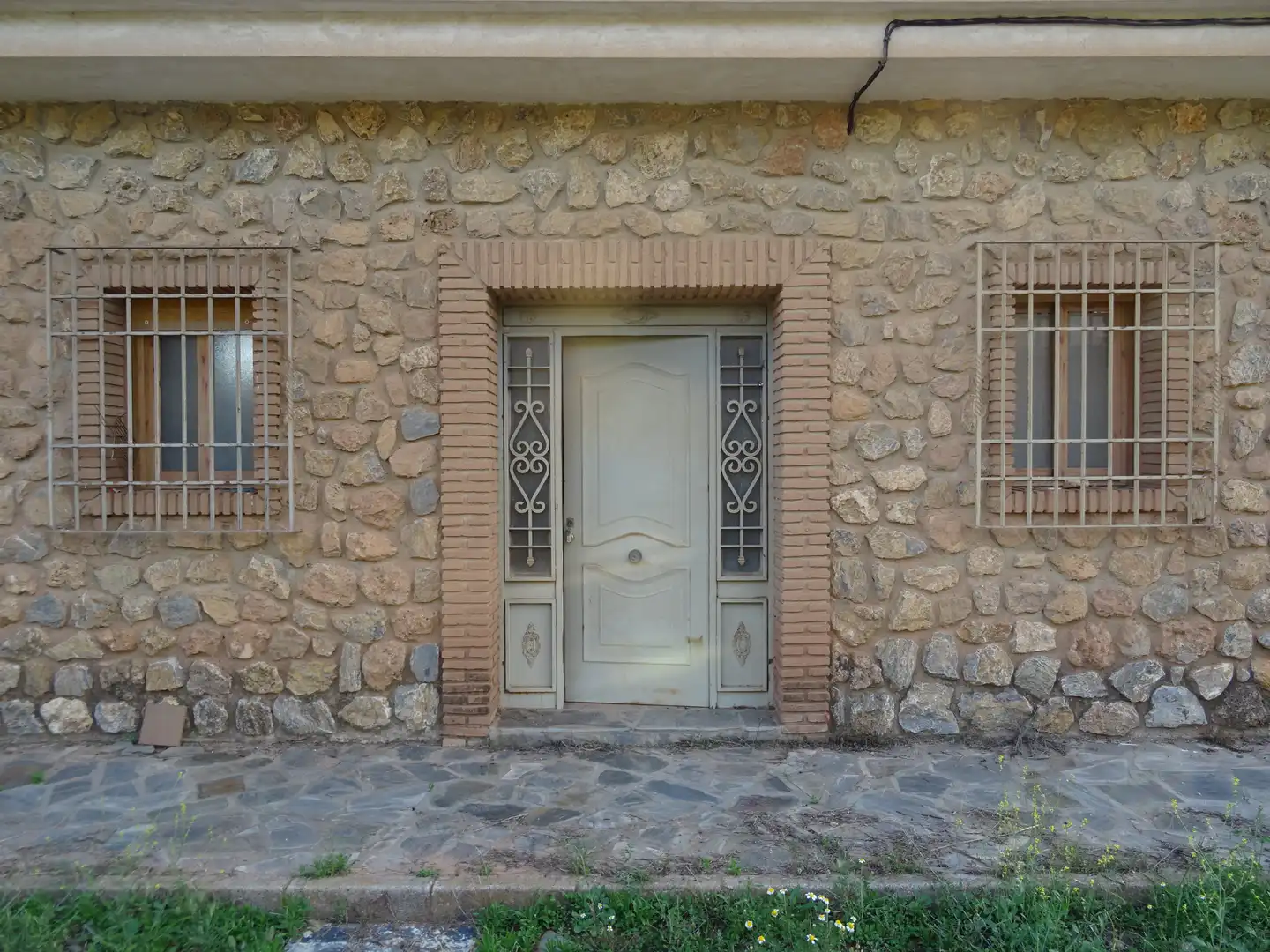 Country homes for sale in Lobras
