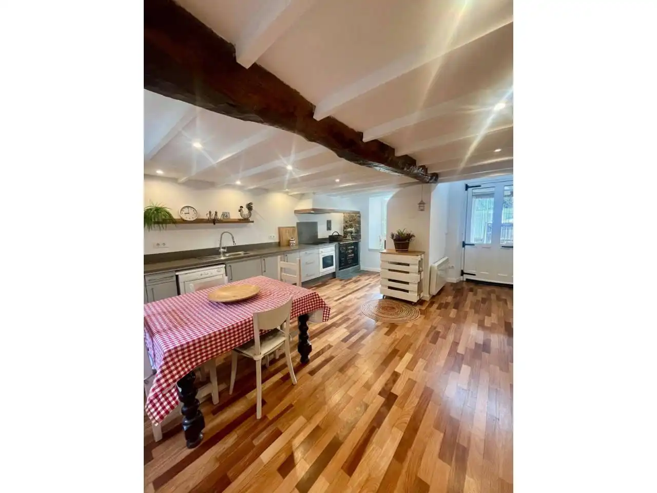 Küche von Haus oder Chalet zur Miete in Miño mit Heizung, Privatgarten und Schwimmbad