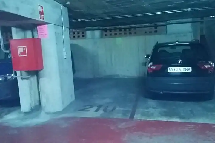 Parkplatz von Garage zur Miete in Barcelona
