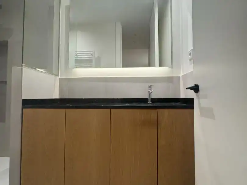 Bany de Pis en venda en  Madrid Capital amb Aire condicionat