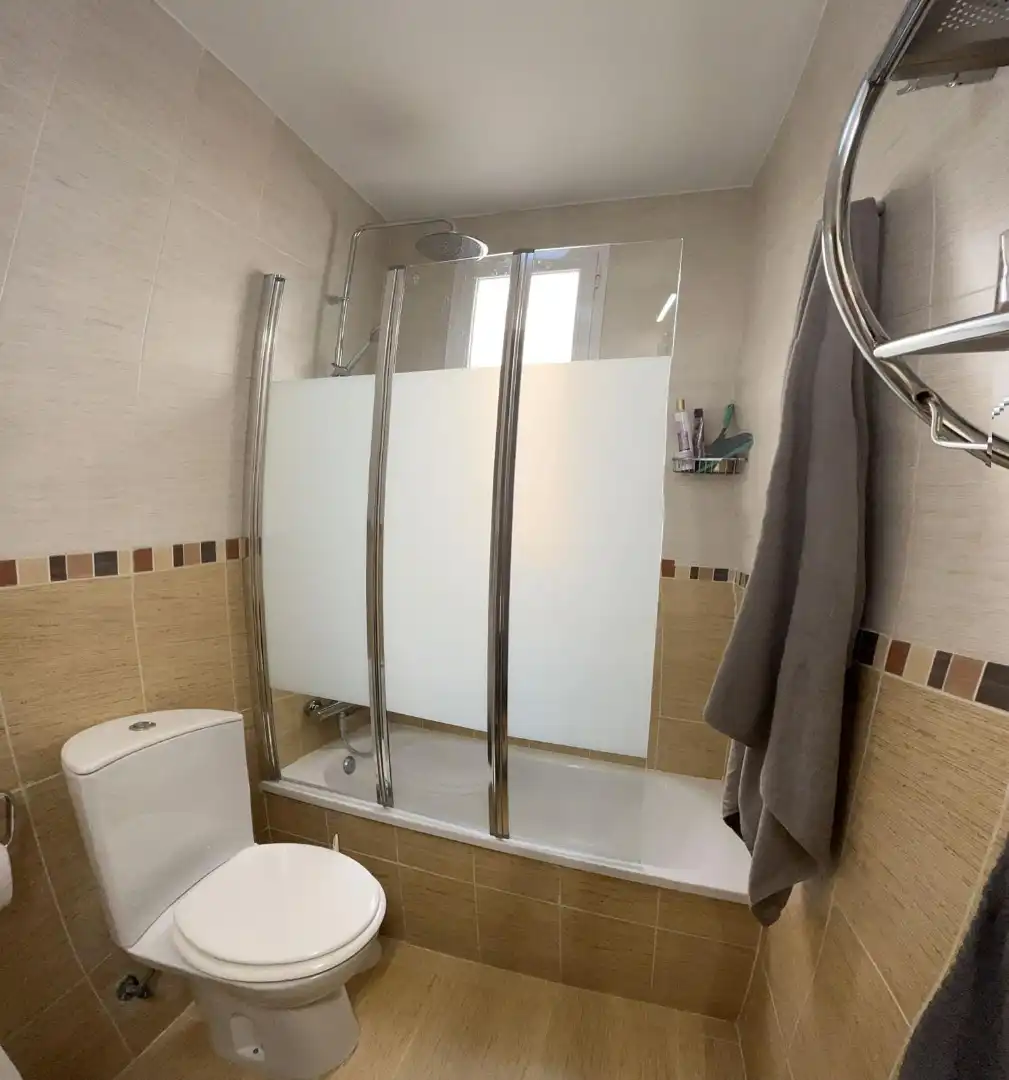 Baño de Piso en venta en Las Gabias con Terraza, Amueblado y Balcón